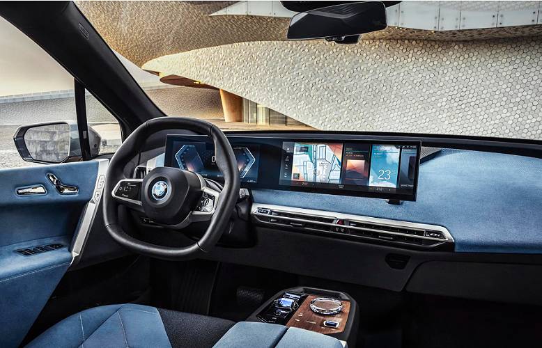 BMW iX М60 передняя панель